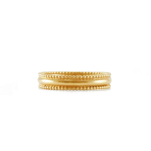 Classic 14K gold ring decorated with two stripes of granules