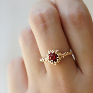 Delicate 14ct gold ring set with Round Garnet and granules