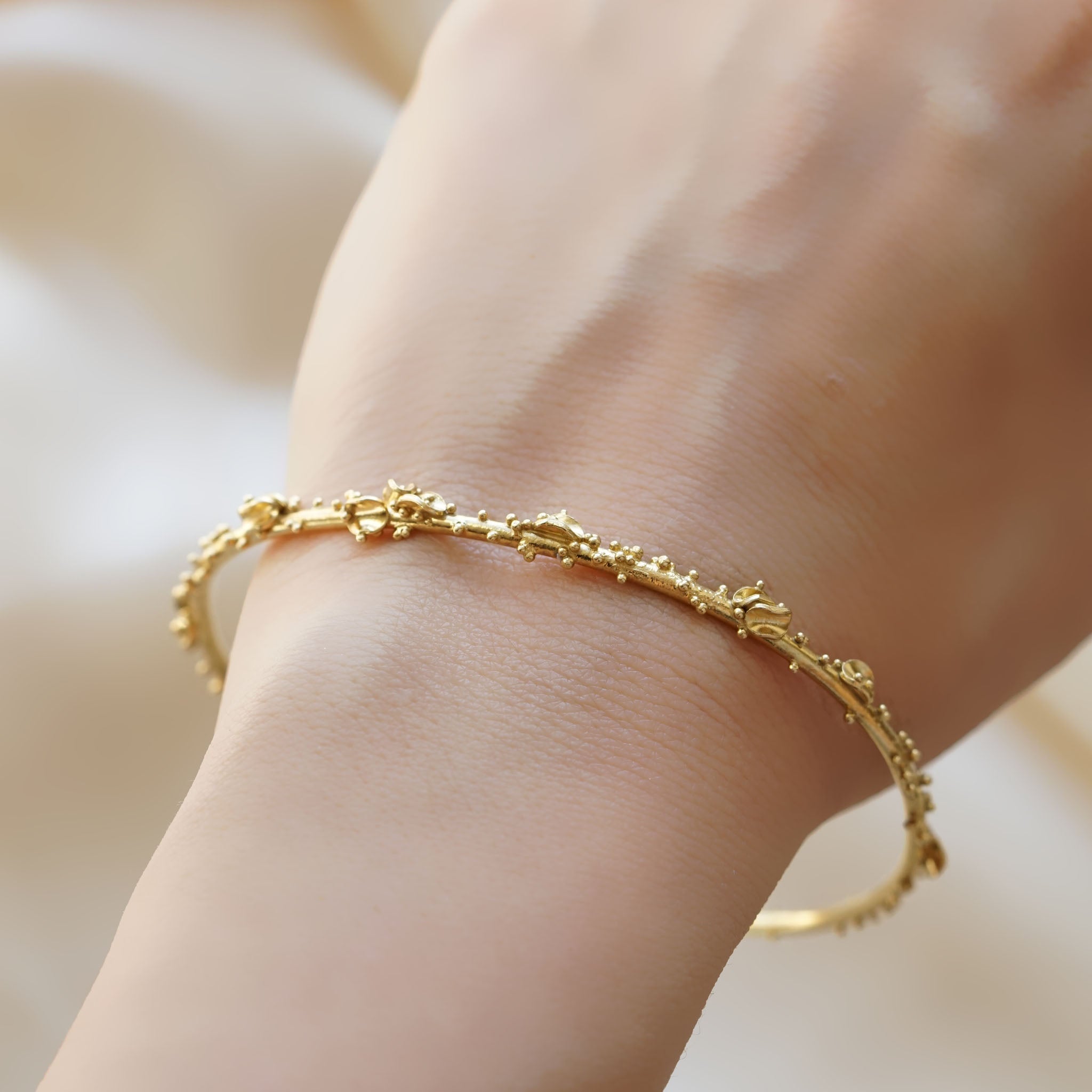 Buy 14ct Gold Classic Bracelet | Universal Medical ID