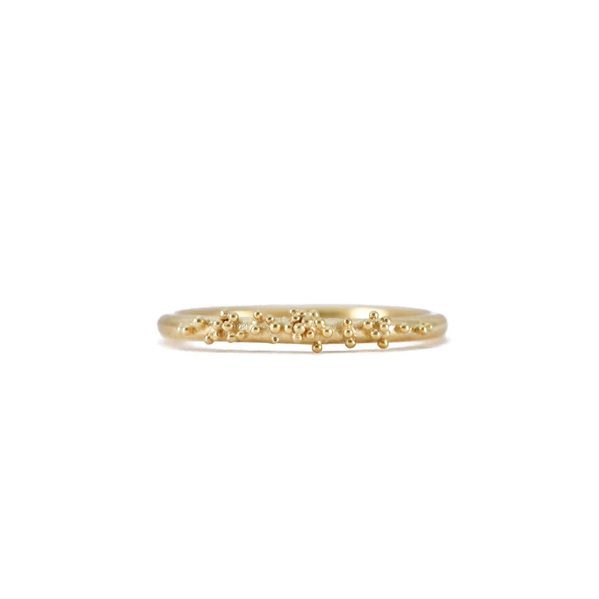 Gold band with granules