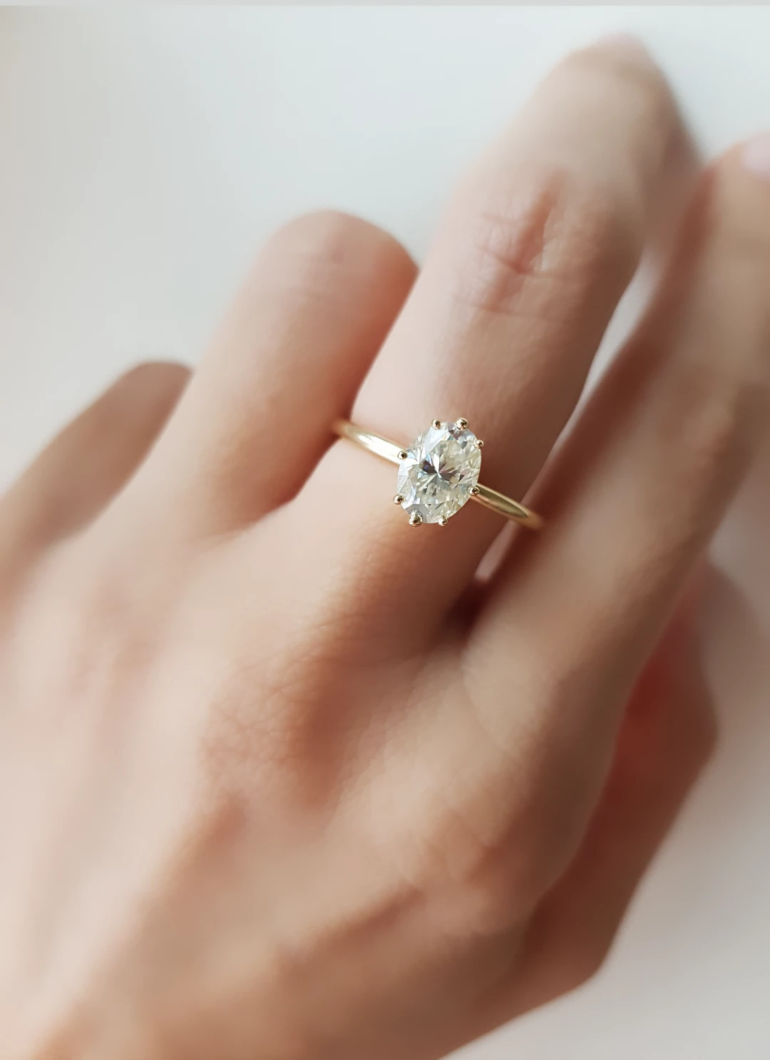 Mor Ring-Oval Moissanite Ring